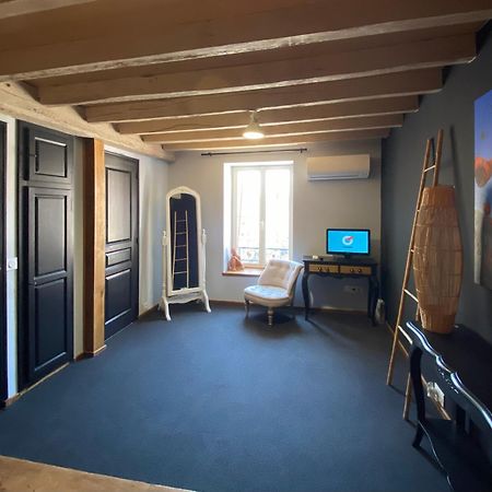 Moulin Le Fleurie Hotel Charenton-du-Cher Bagian luar foto