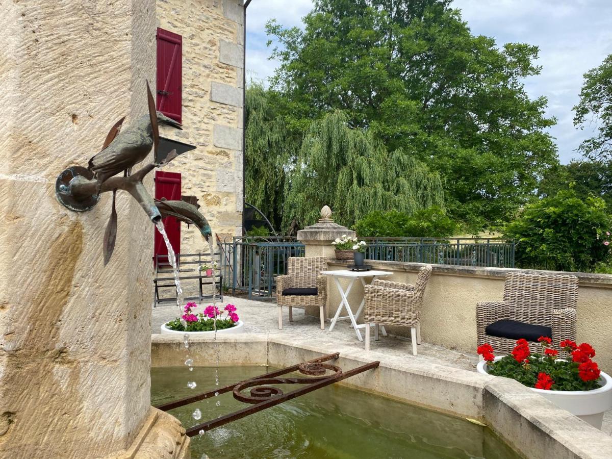 Moulin Le Fleurie Hotel Charenton-du-Cher Bagian luar foto