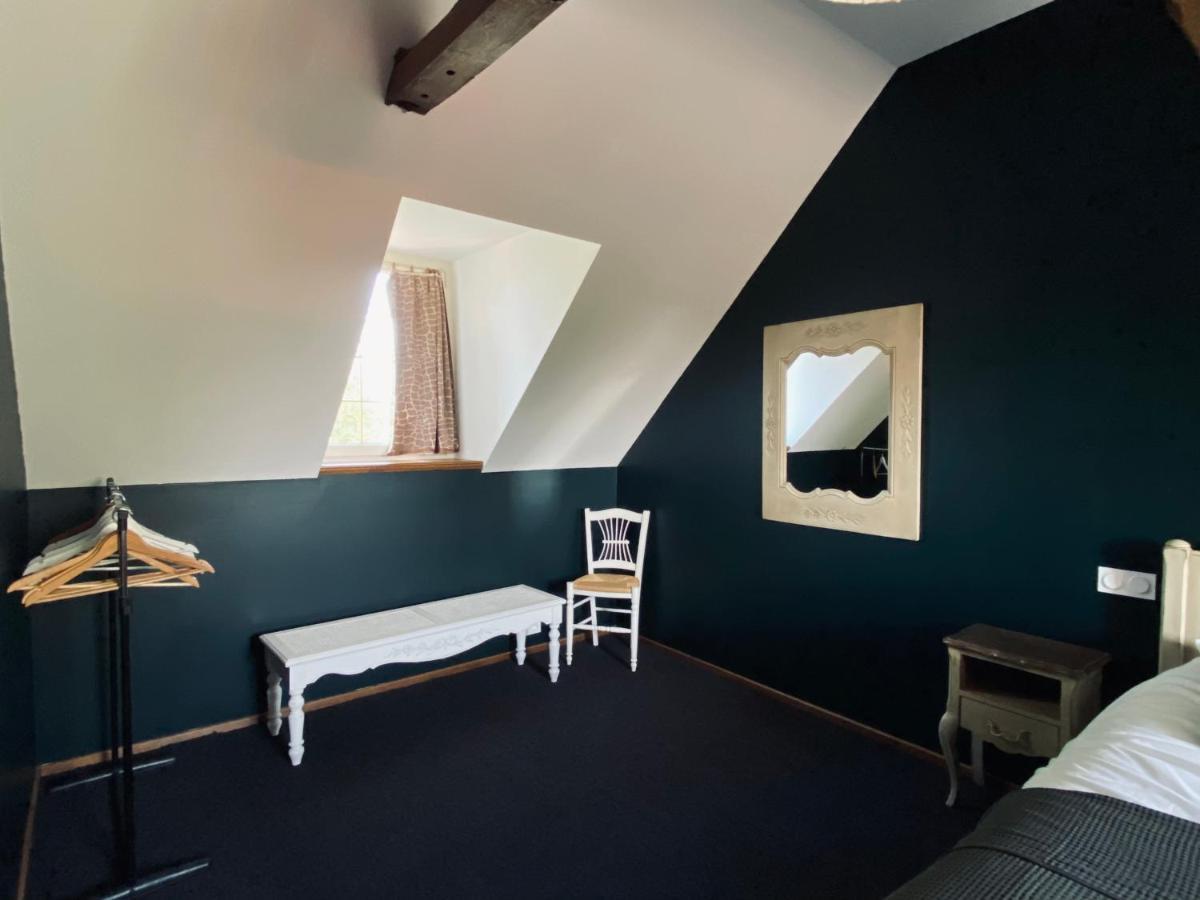 Moulin Le Fleurie Hotel Charenton-du-Cher Bagian luar foto