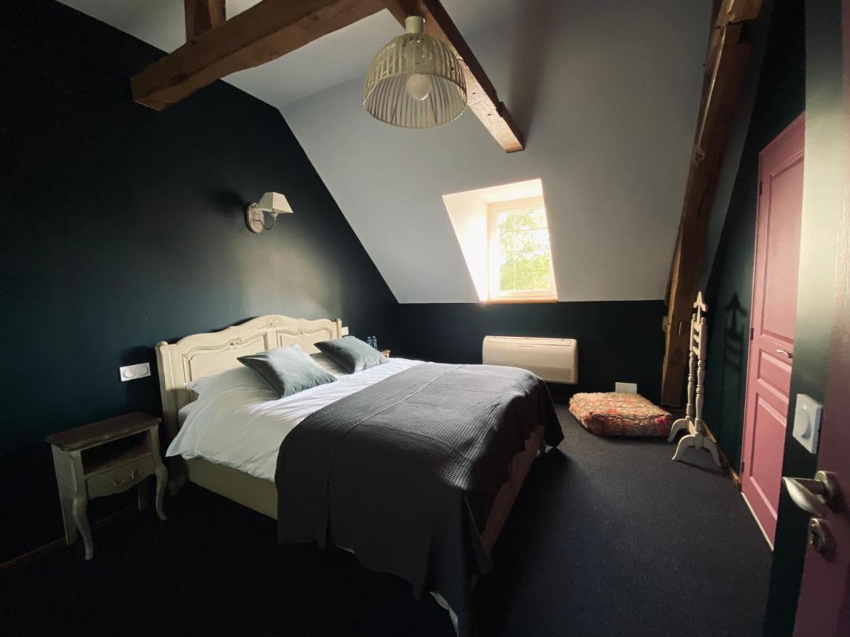 Moulin Le Fleurie Hotel Charenton-du-Cher Bagian luar foto